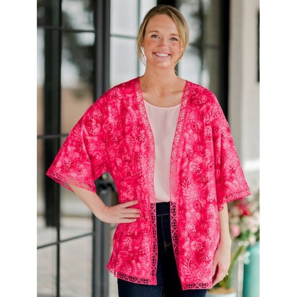 The Pioneer Woman Three Quarter Sleeve Duster Top with Crochet Trim NWT - Picture 2 of 5